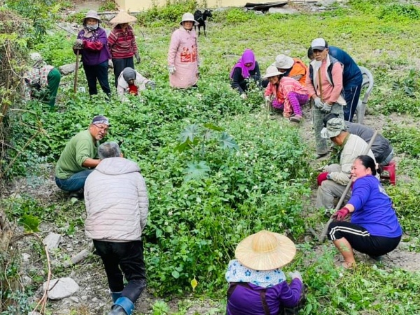 結合地方居民，整復場域，通力合作發展地方文化及產業共作方式