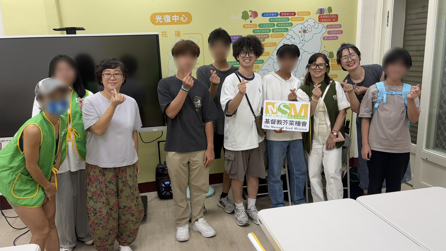 從掌心向上到掌心向下的愛心育幼院成長旅程