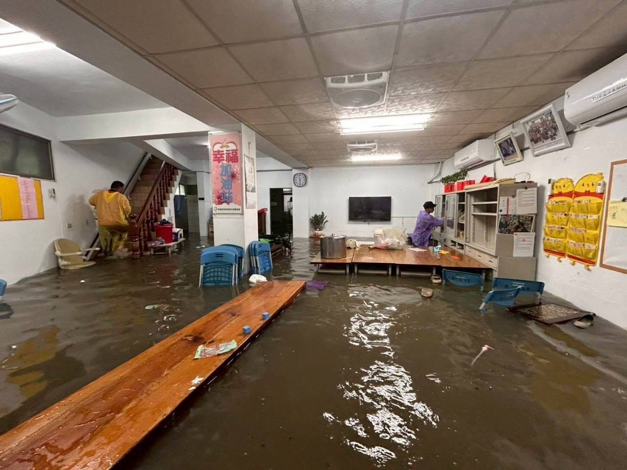 米克拉颱風及鋒面環流帶來強降雨，南台灣為主要受災區域，多處住家淹水，災情嚴重