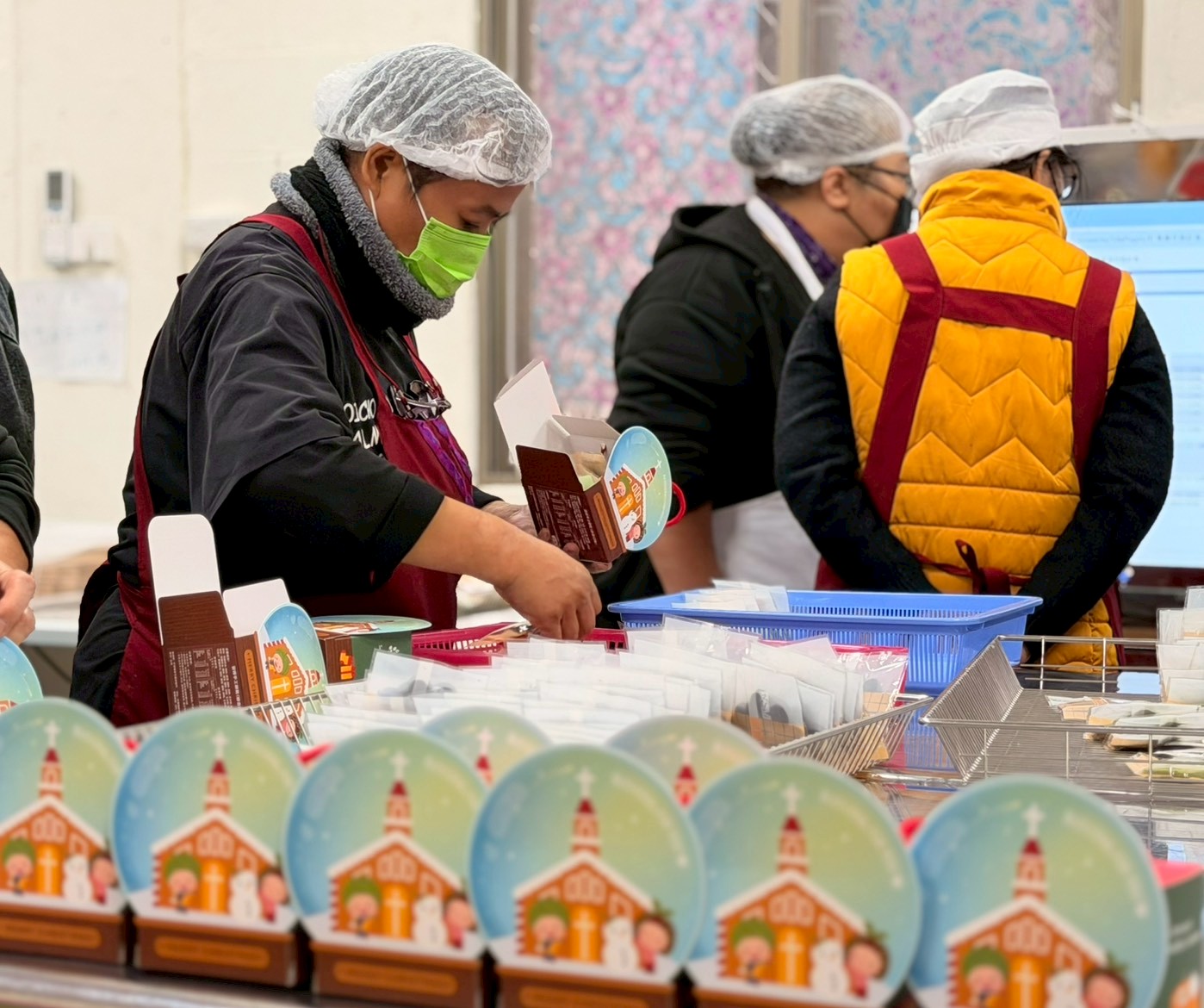林琴希望每份烘焙品都能把祝福送到每一個家庭，讓人感受到溫暖與希望。