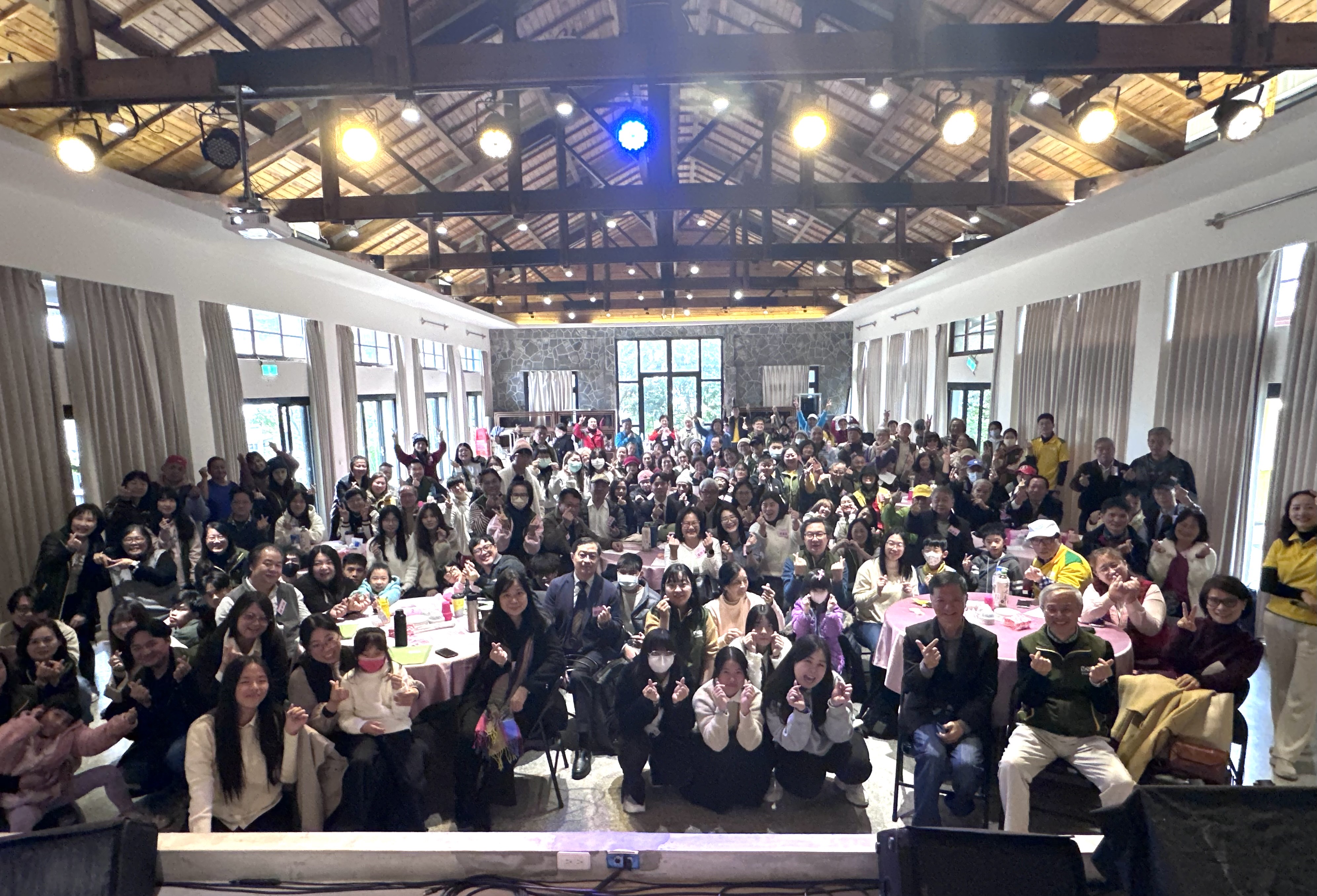 感恩禮拜活動現場逾200多人共同緬懷感恩最敬愛的孫理蓮女士。