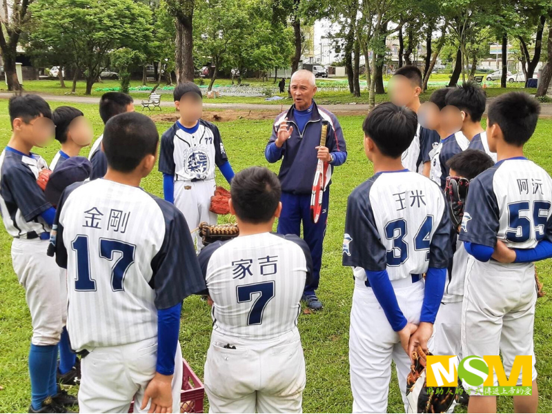 黑潮少年築夢棒球隊教練楊慶嘉