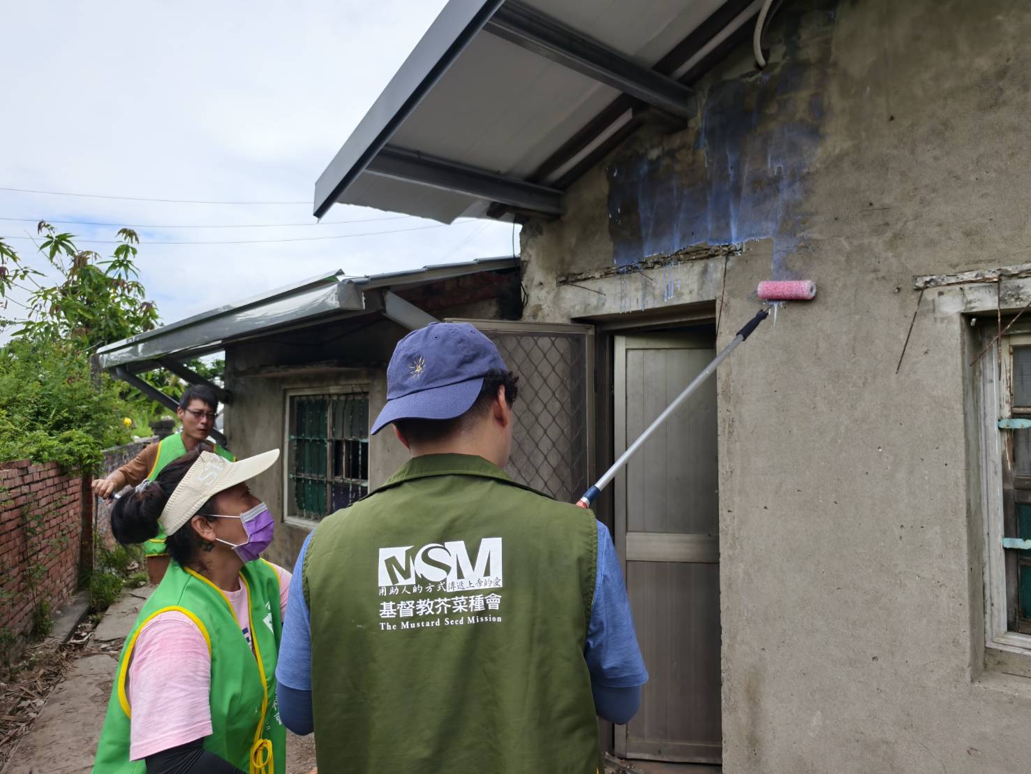 芥菜種會攜手企業為15戶修繕與清潔 共建不再害怕風雨的家(標題圖檔)
