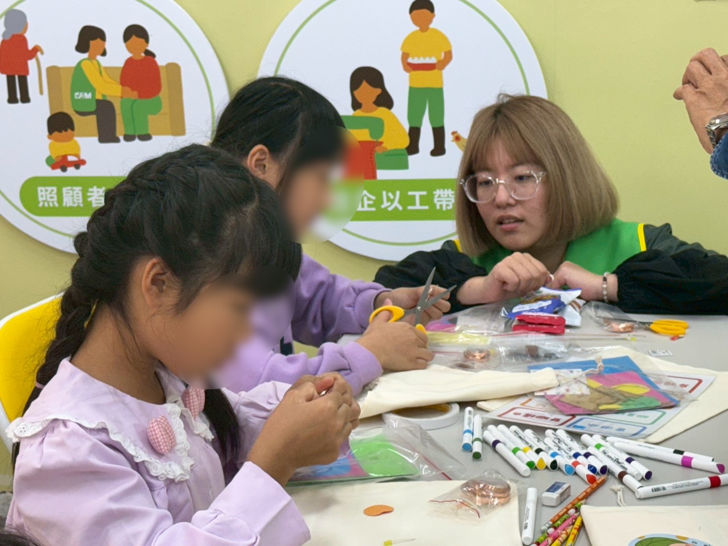 陪伴，會不會突然不見？　從孩子的提問，看見「陪伴斷層」(標題圖檔)