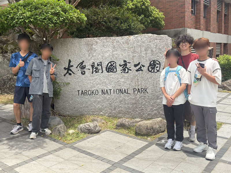 從掌心向上到掌心向下的愛心育幼院成長旅程(標題圖檔)